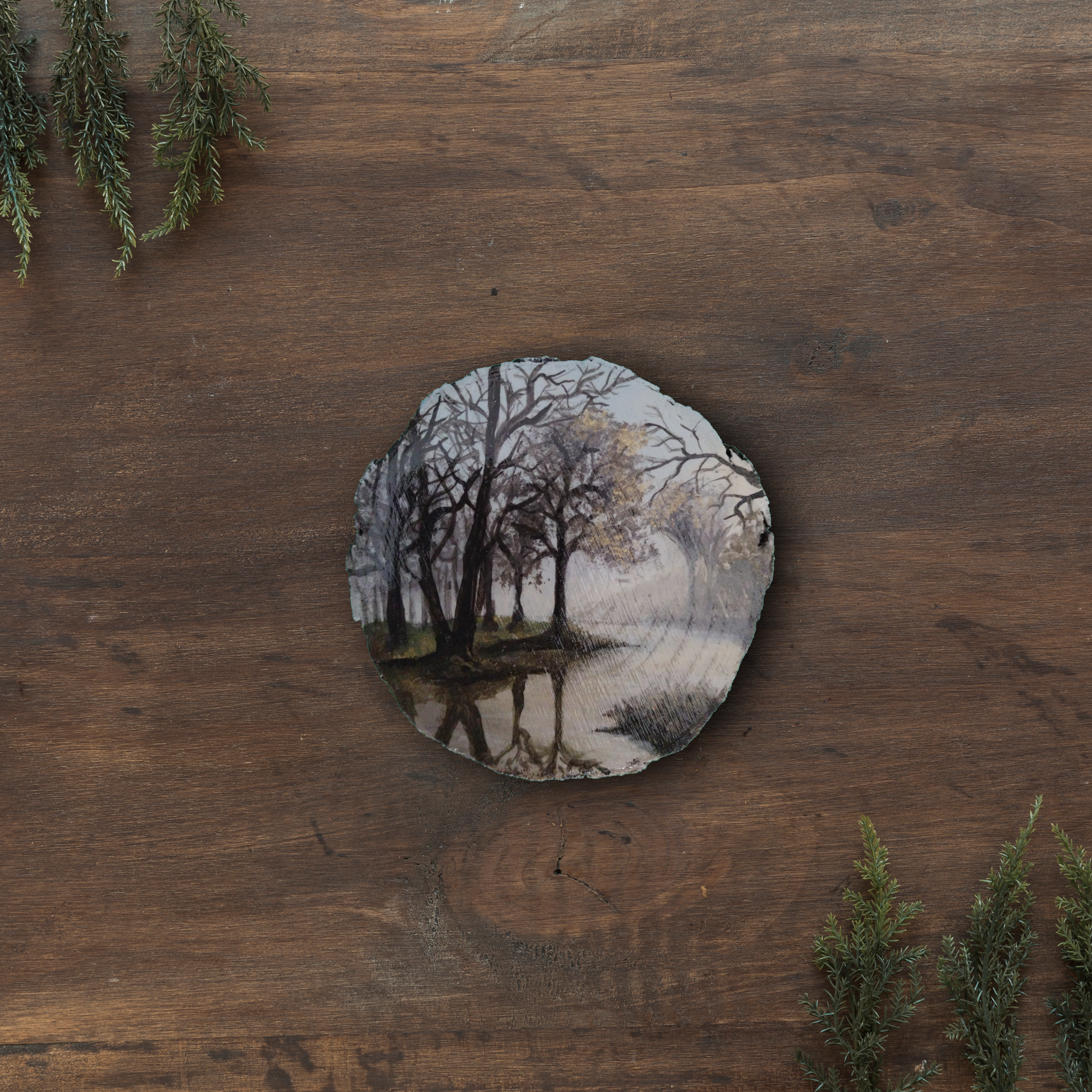 Rondin de bois peint à la main, peinture sur bois arbres en bordure de lac