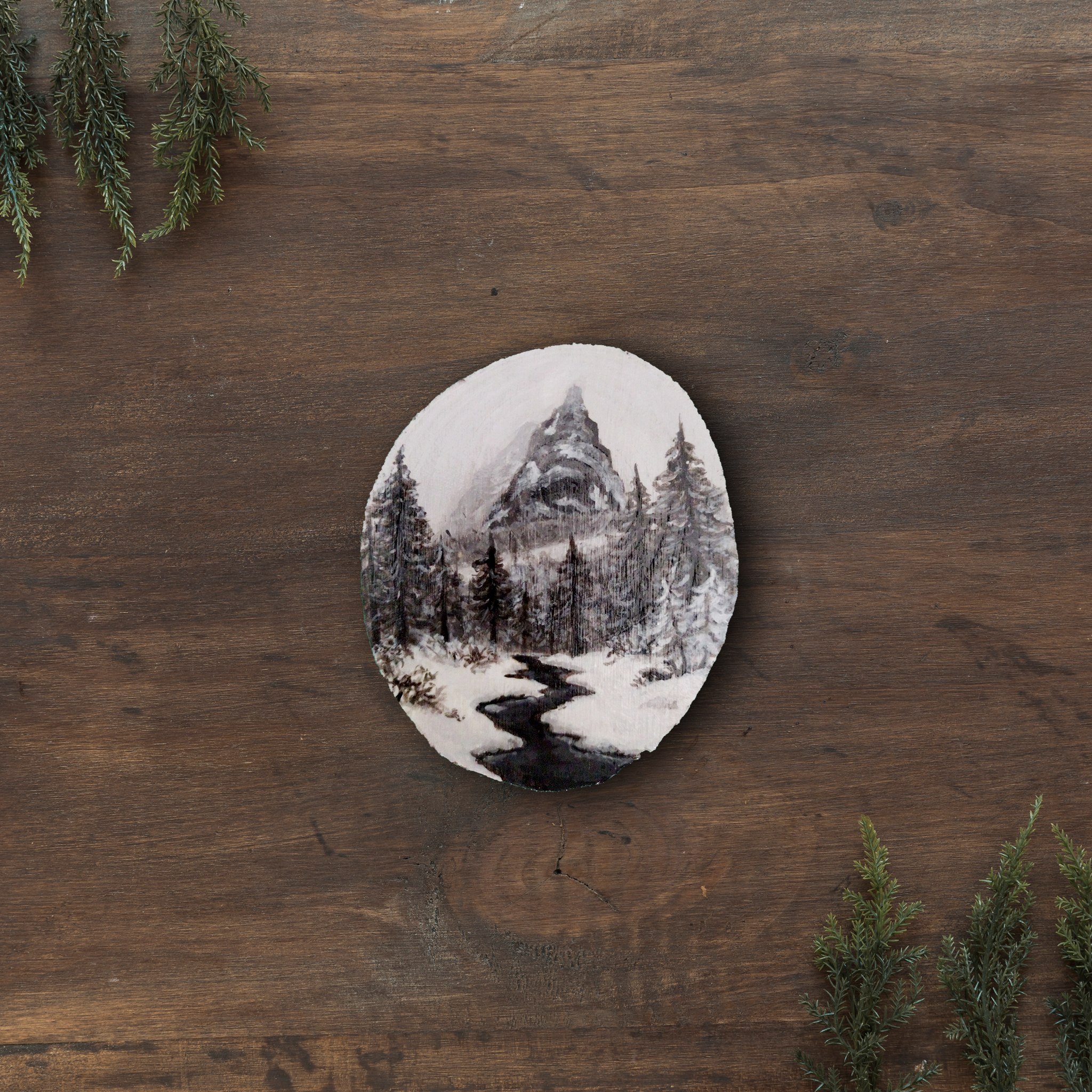 Rondin de bois peint à la main, peinture sur bois montagne enneigée avec rivière