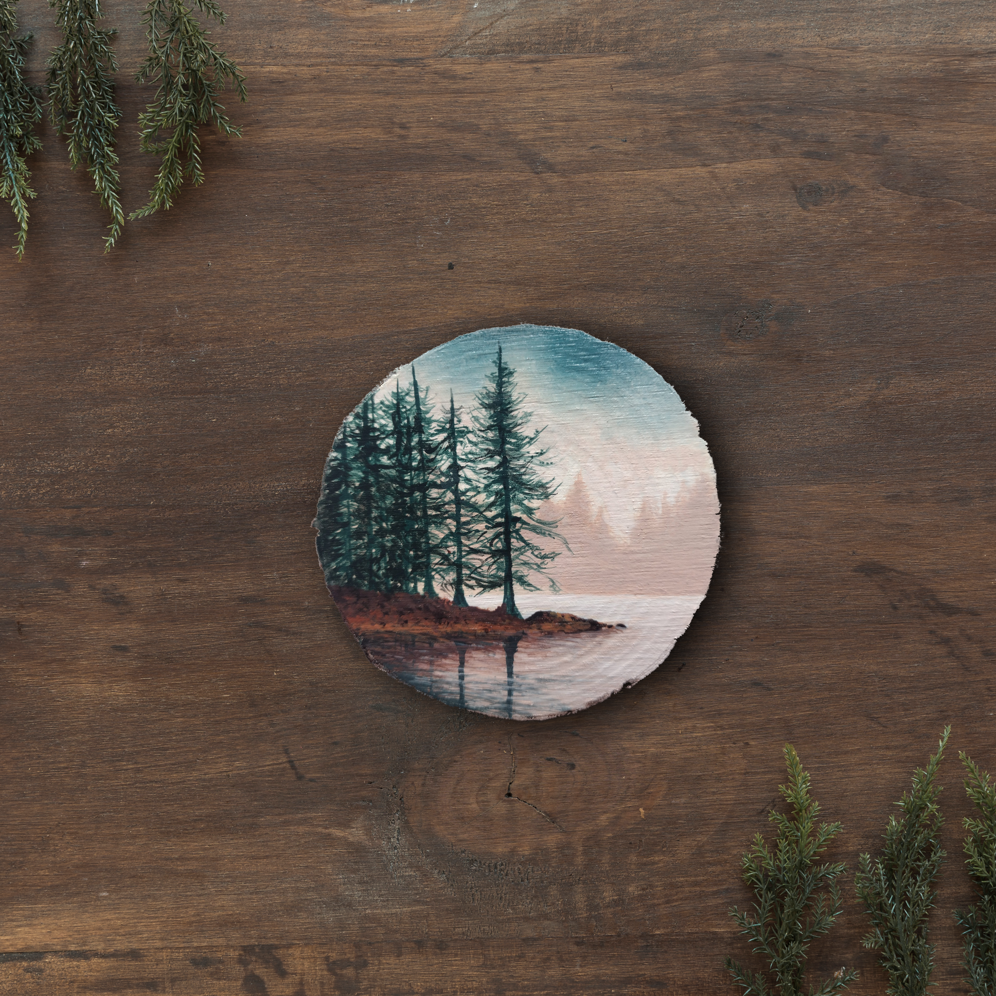 Rondin de bois peint à la main, peinture sur bois forêt sapins lac
